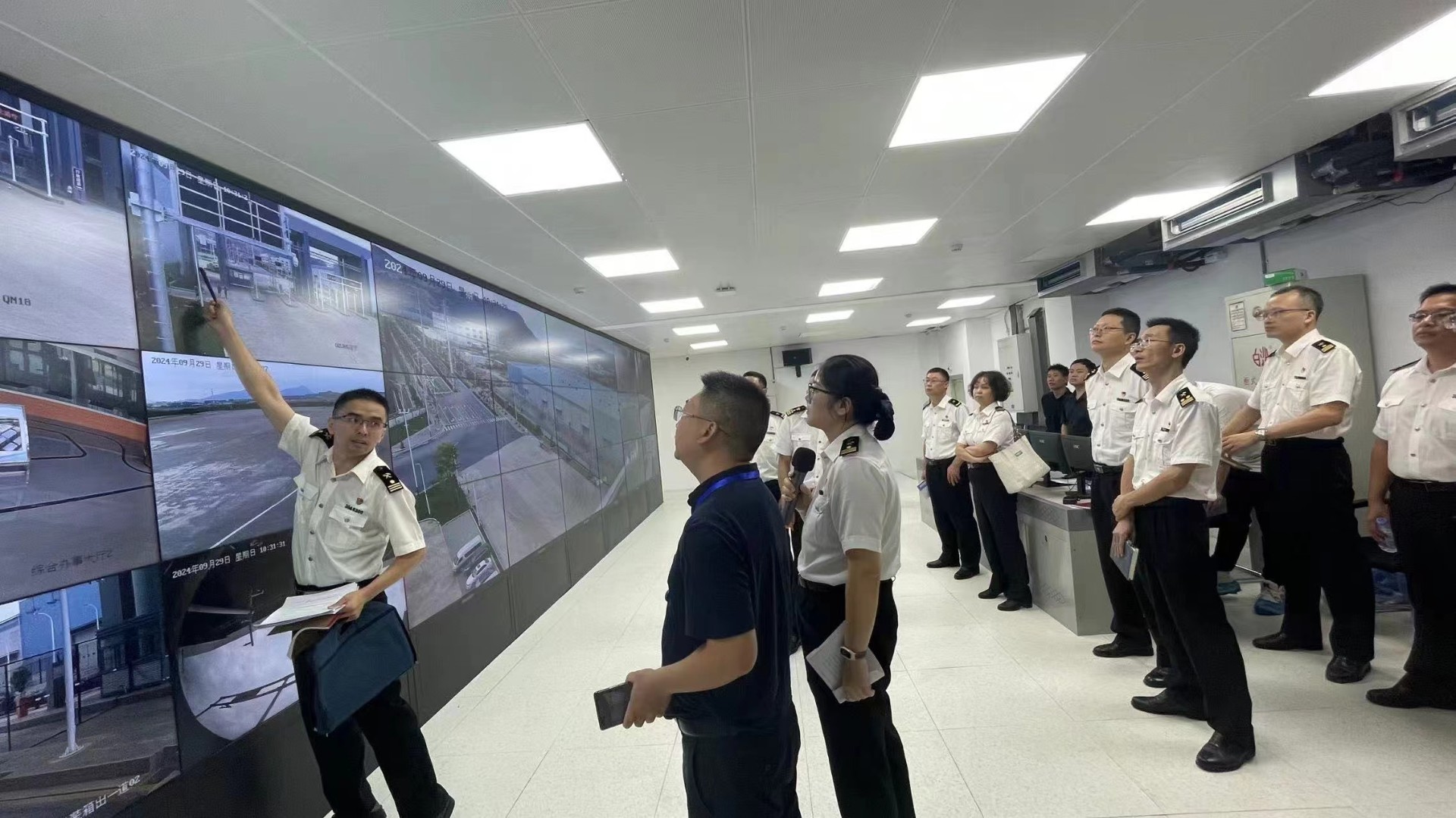 福州海关相关领导深入宁德保税物流中心（B保）项目调研，，，，，蔡慧铭拍摄3.jpg